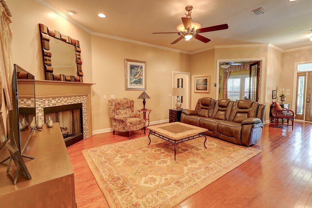 643 Westbrook Rd