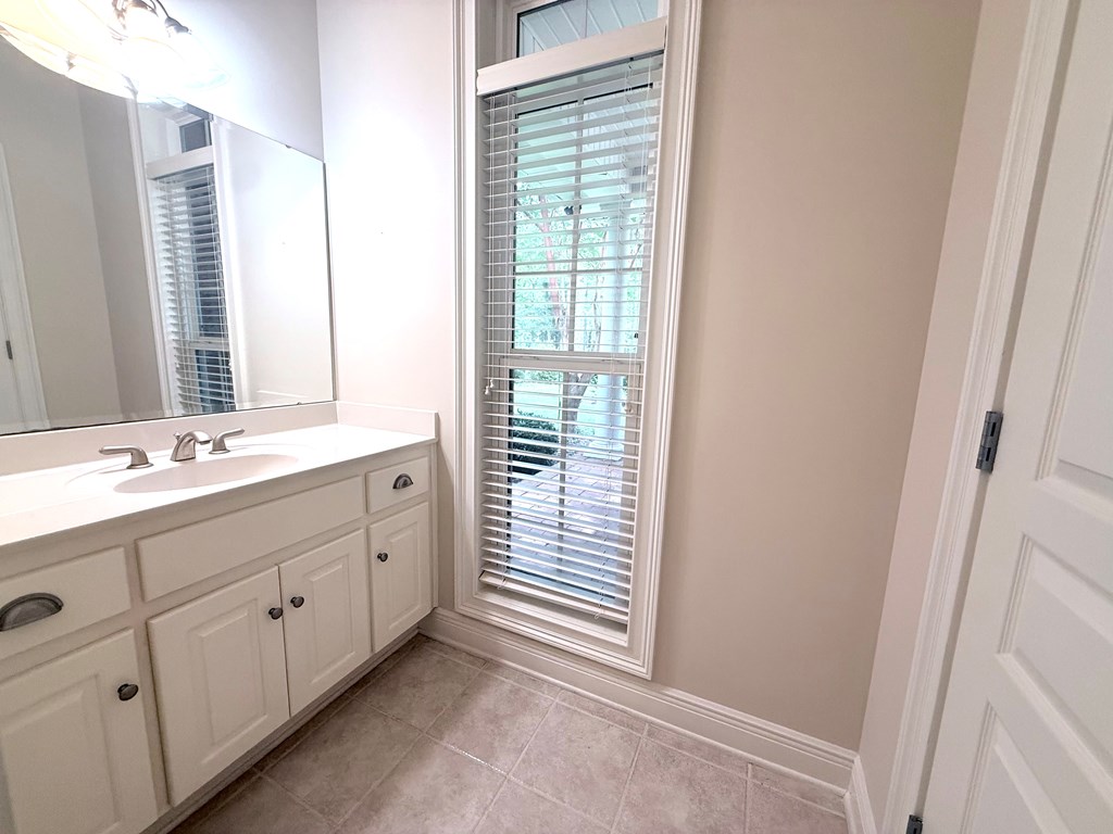 12 Harrington Ln