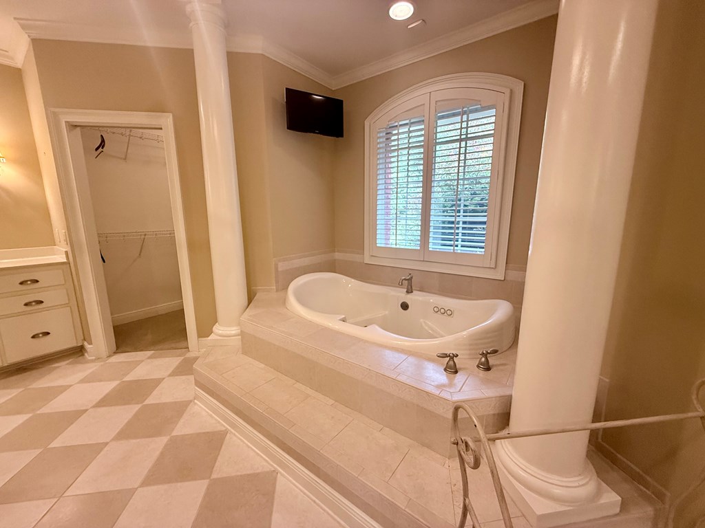 12 Harrington Ln