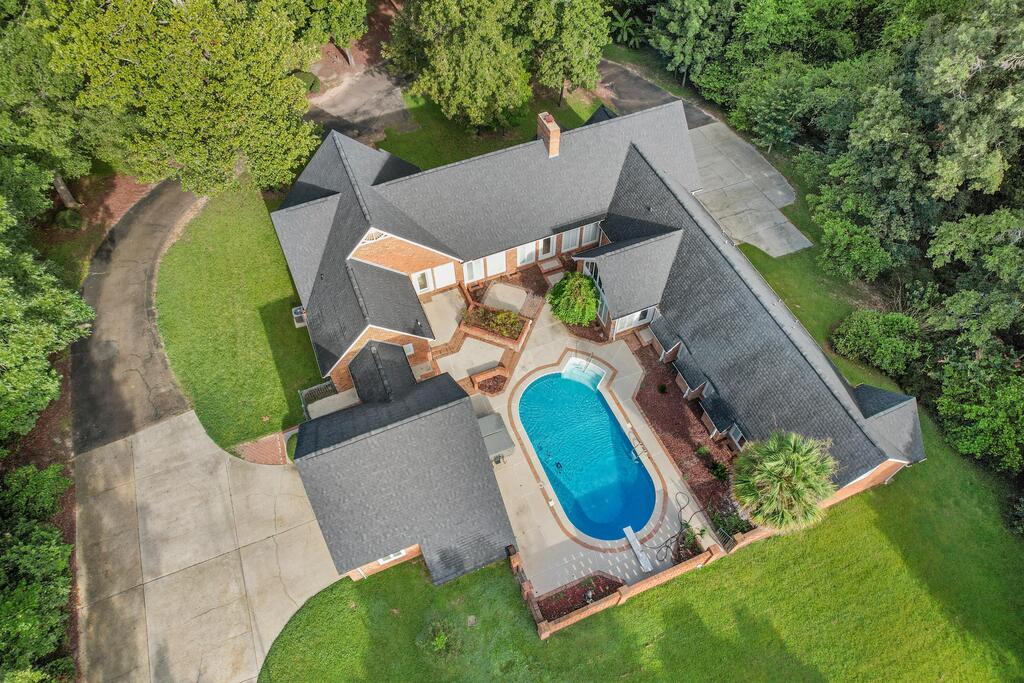 714 N Shady Lane