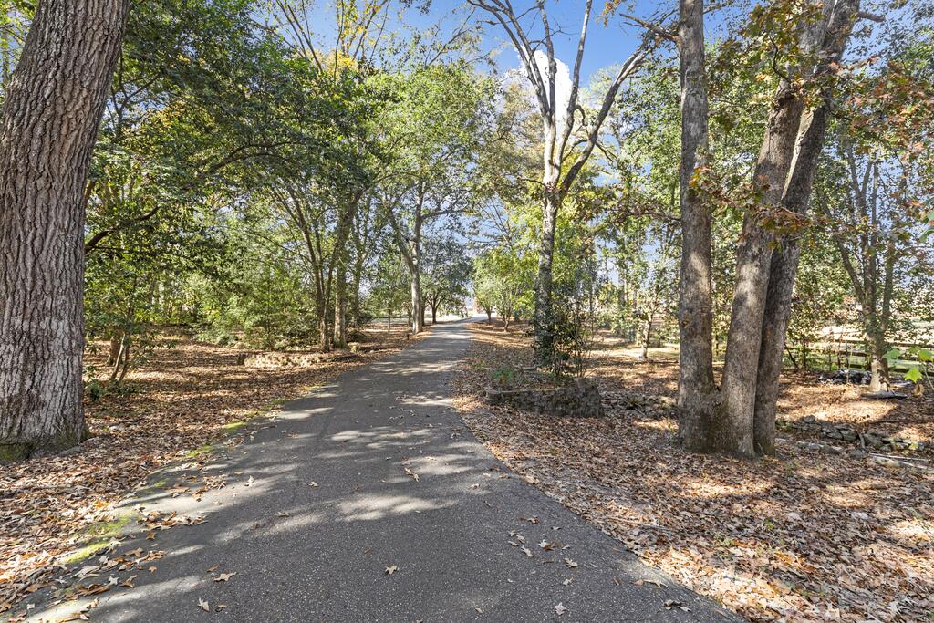 714 N Shady Lane