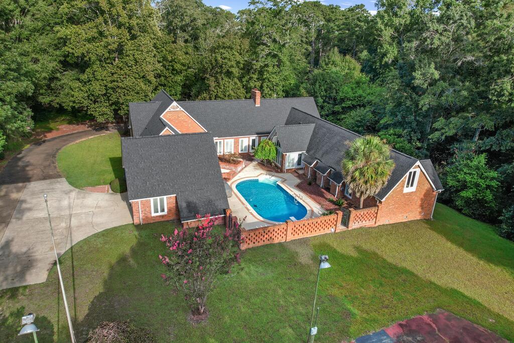 714 N Shady Lane
