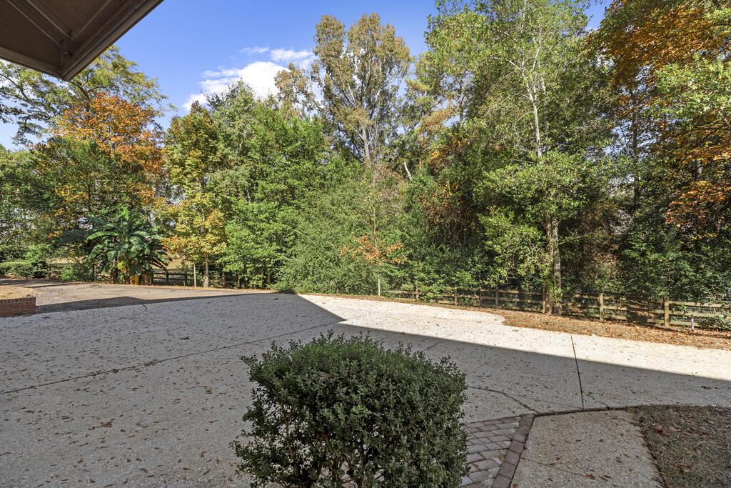 714 N Shady Lane