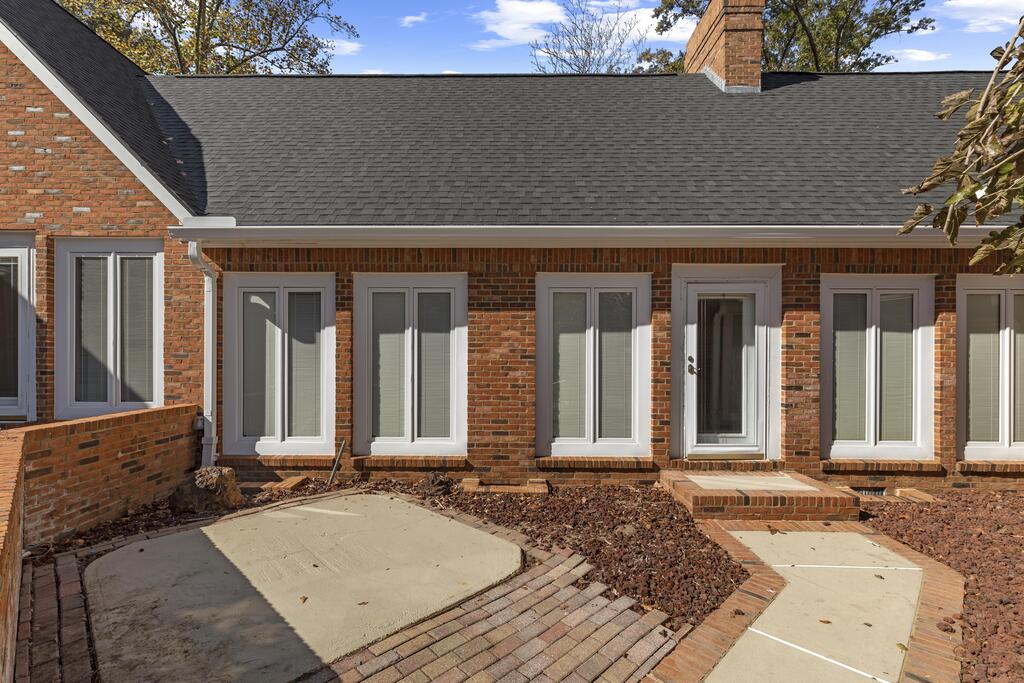 714 N Shady Lane