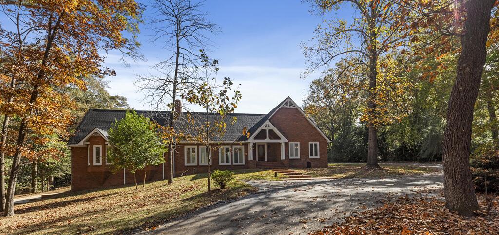 714 N Shady Lane