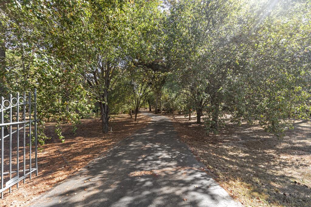 714 N Shady Lane
