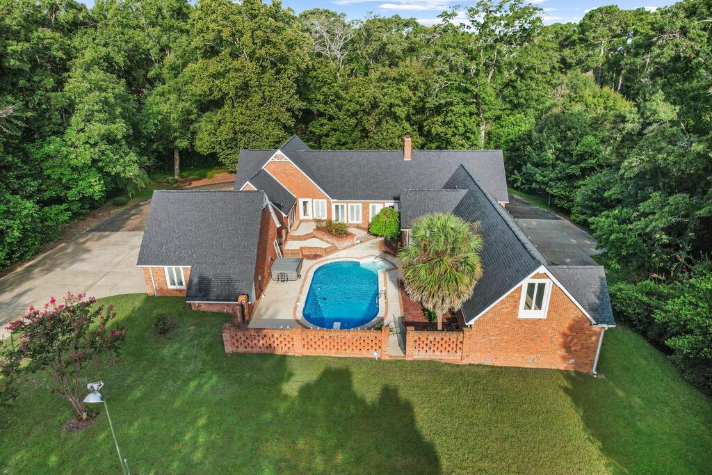 714 N Shady Lane