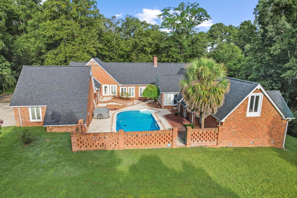 714 N Shady Lane