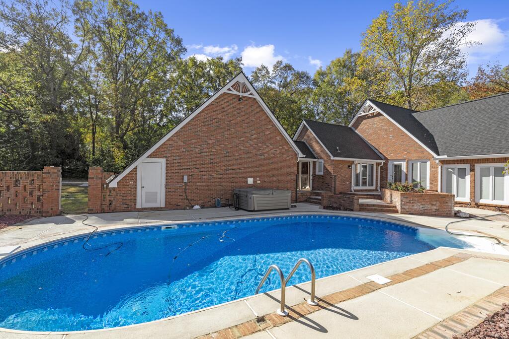 714 N Shady Lane