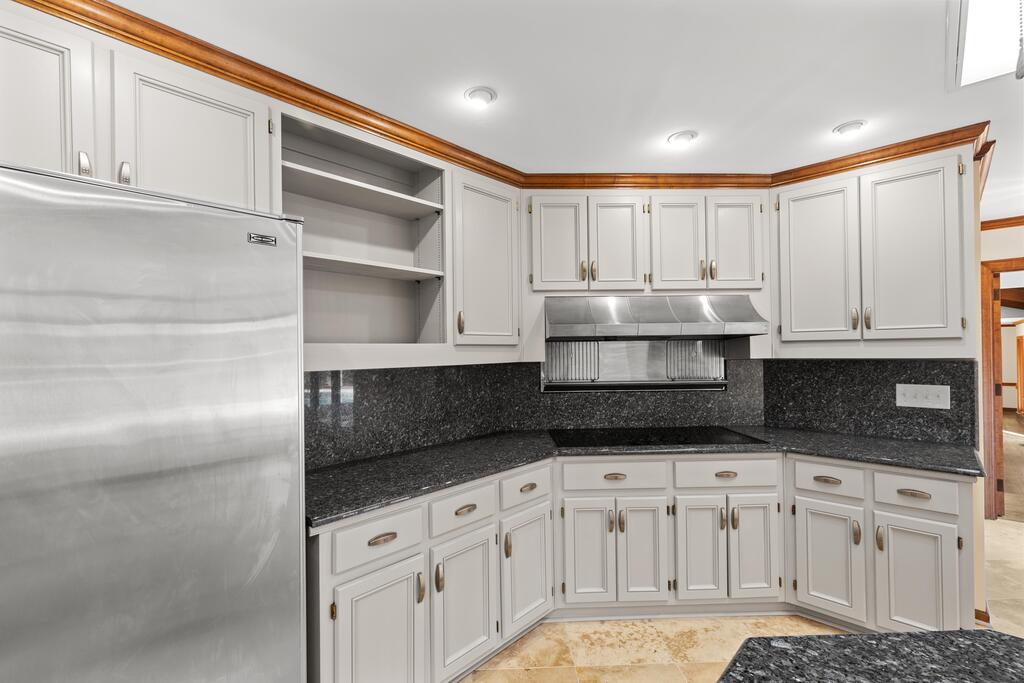 714 N Shady Lane