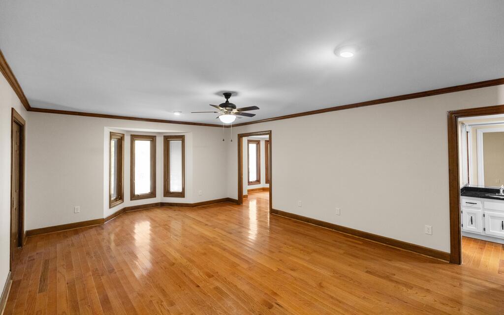 714 N Shady Lane