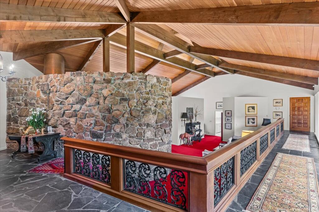 7 Chateau
