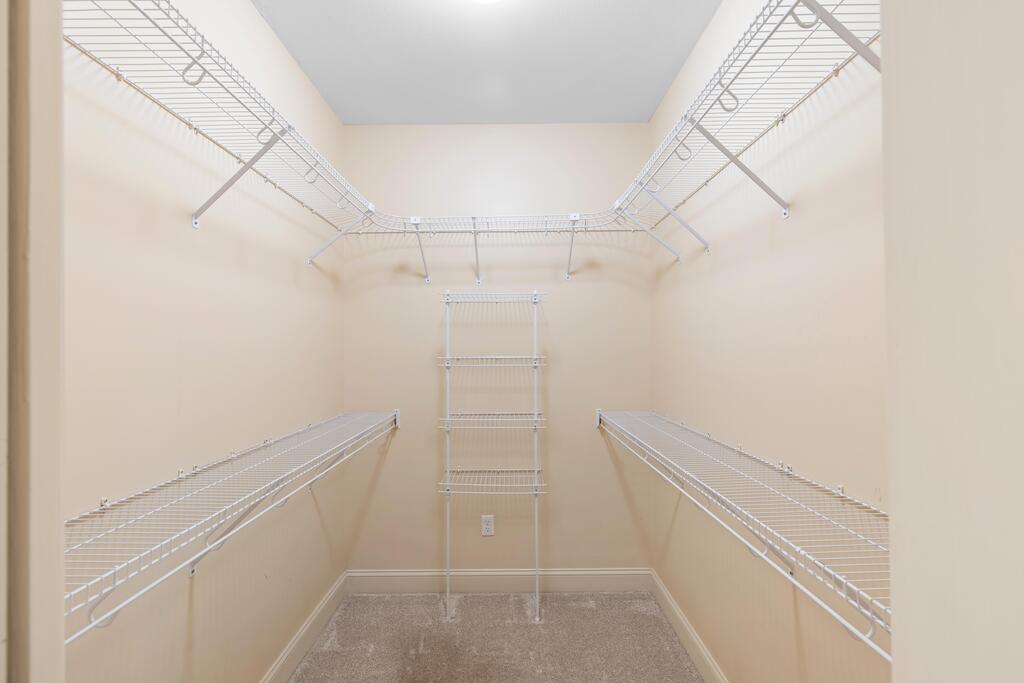 208 Glen Oaks Dr.