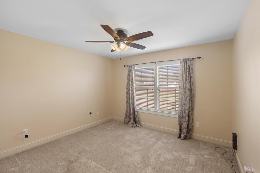 208 Glen Oaks Dr.