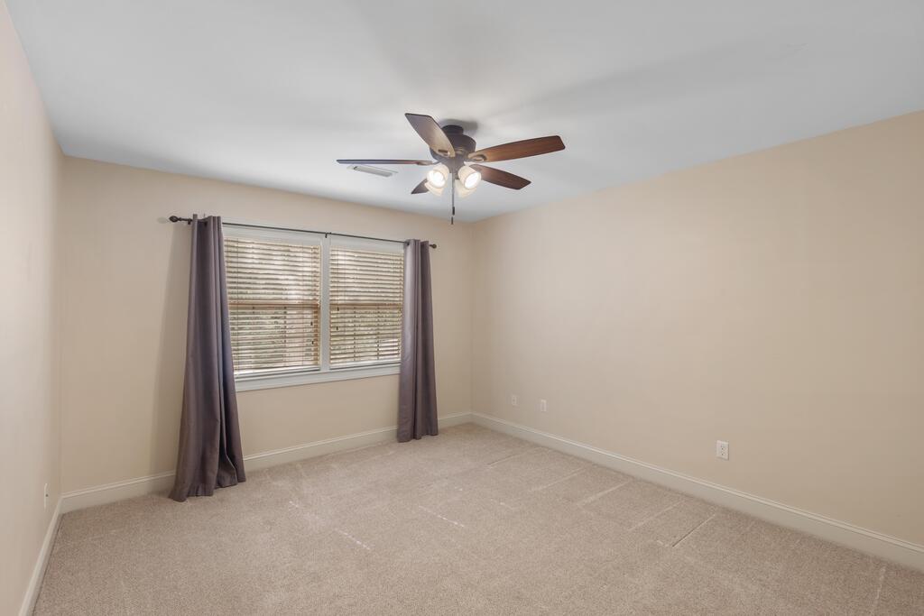 208 Glen Oaks Dr.