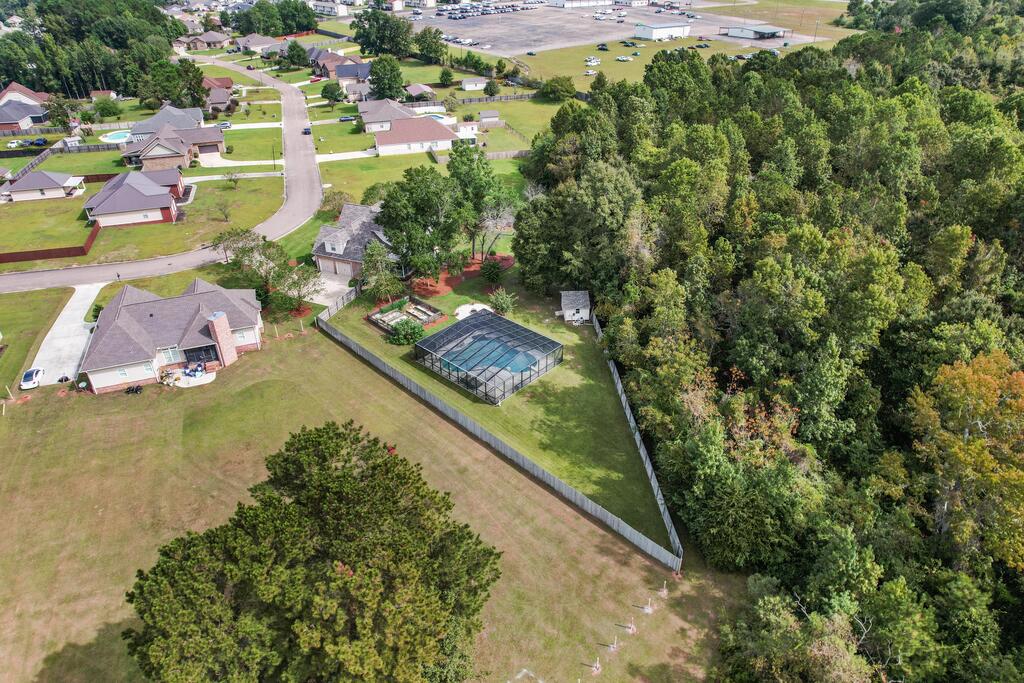 208 Glen Oaks Dr.