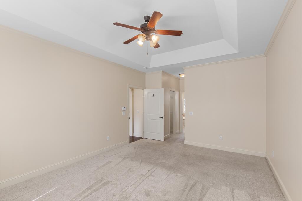 208 Glen Oaks Dr.