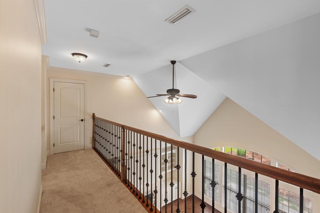 208 Glen Oaks Dr.