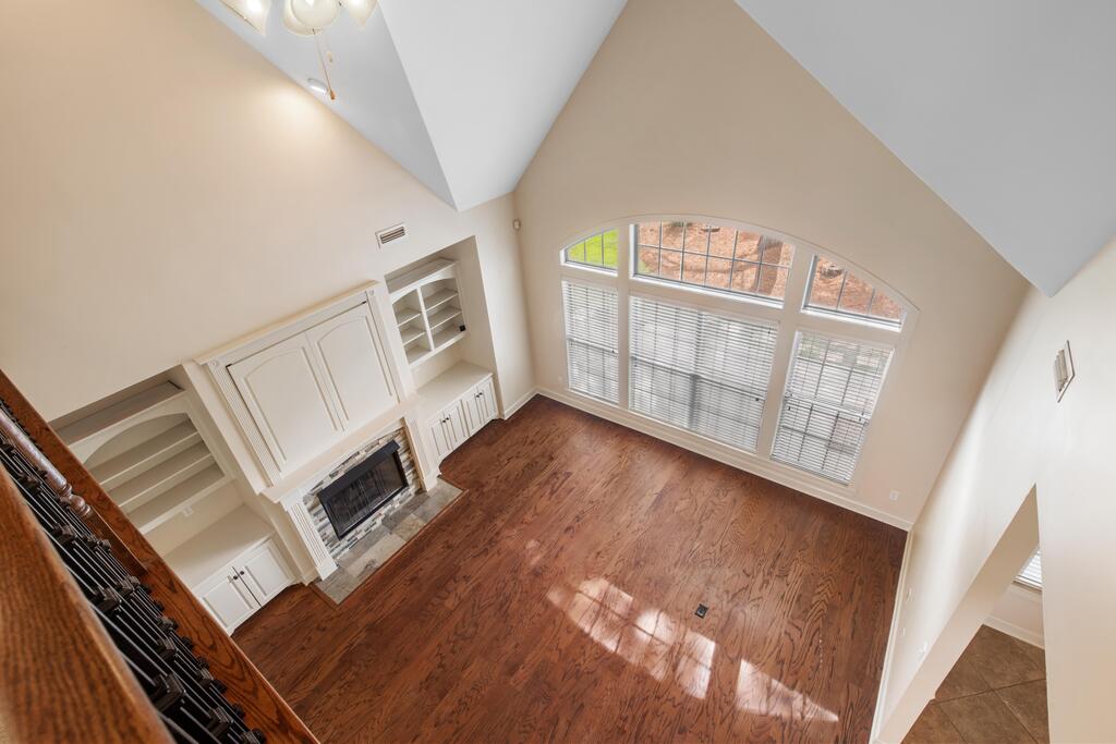 208 Glen Oaks Dr.