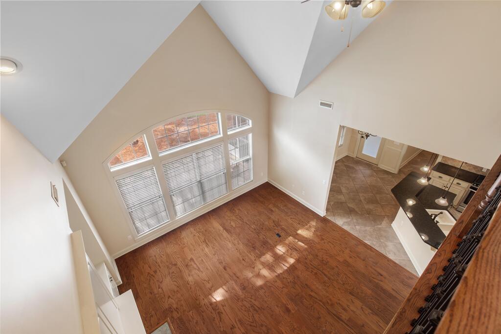 208 Glen Oaks Dr.