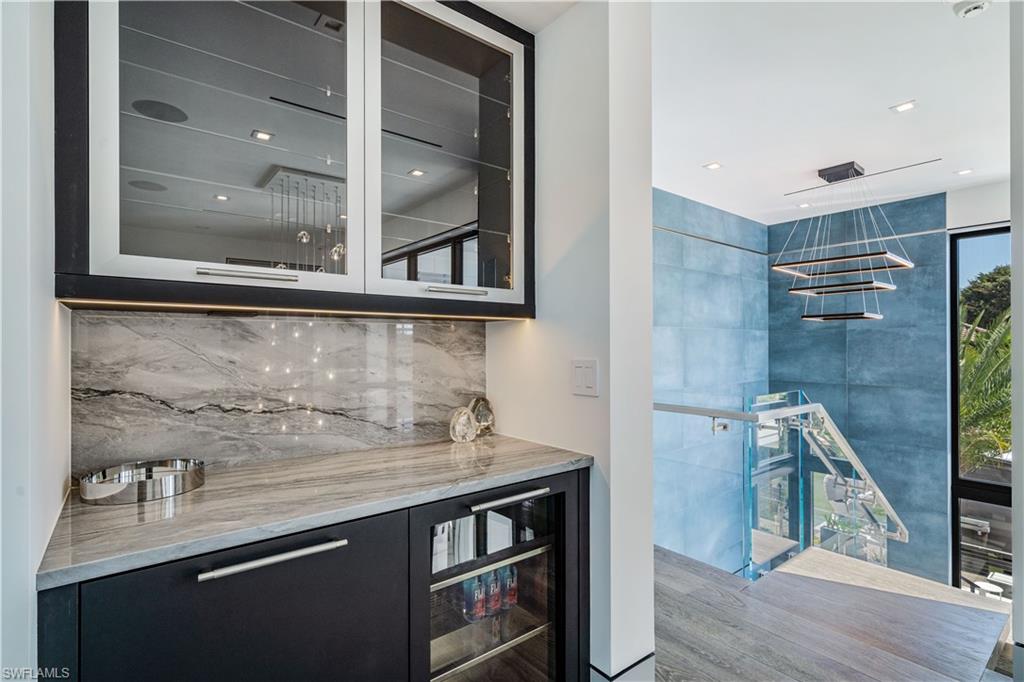 2201 Shad CT