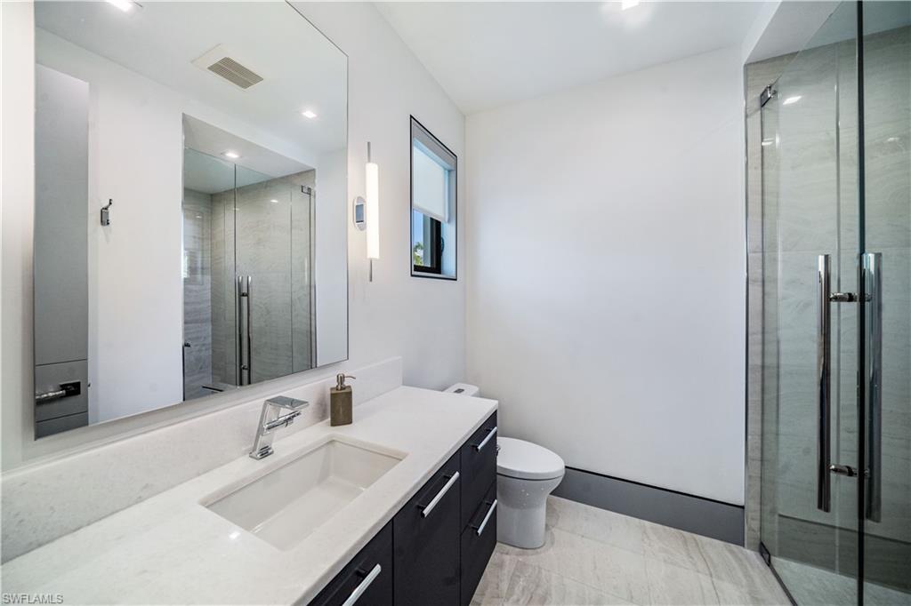 2201 Shad CT