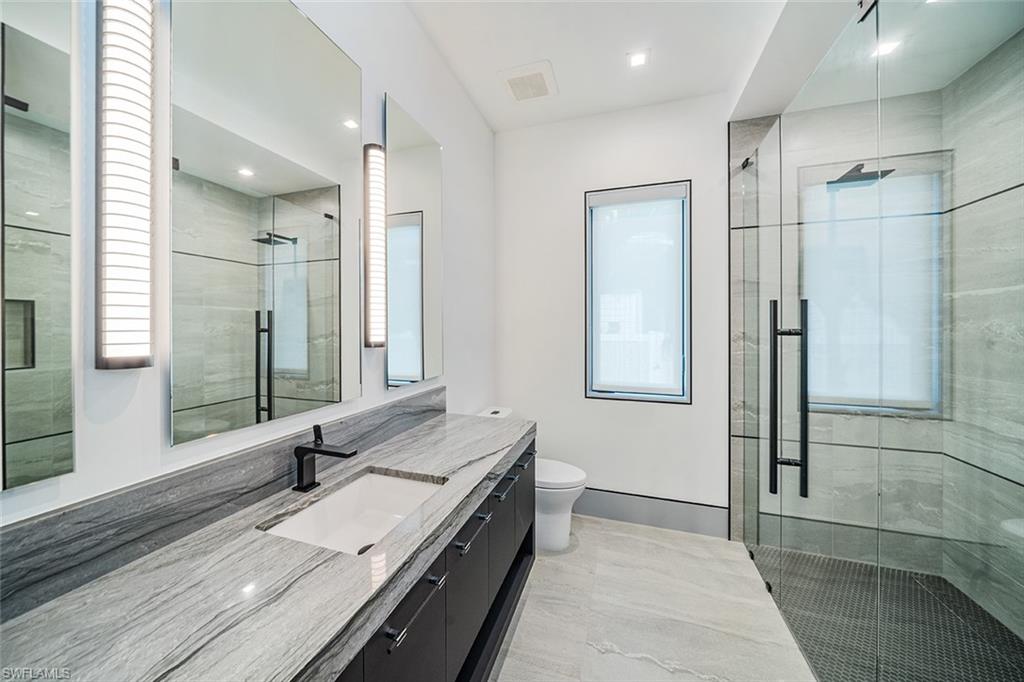 2201 Shad CT