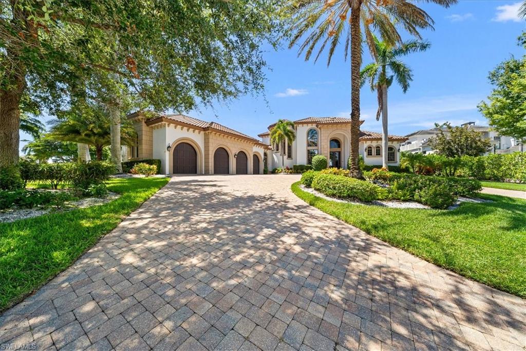 3111 Leeward LN
