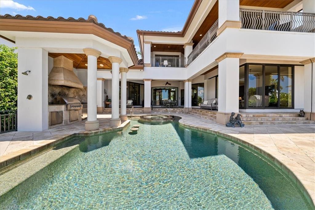 3111 Leeward LN