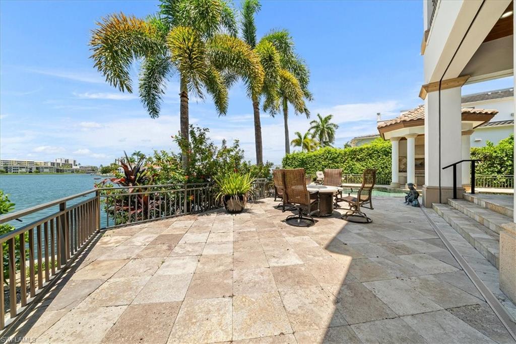 3111 Leeward LN