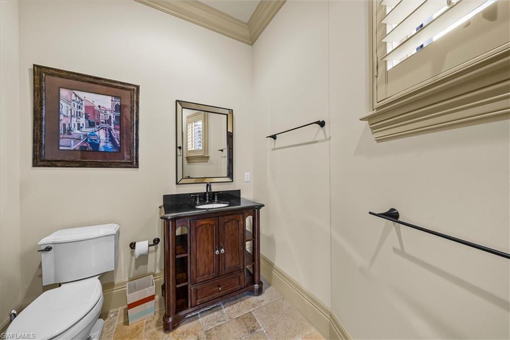 3111 Leeward LN