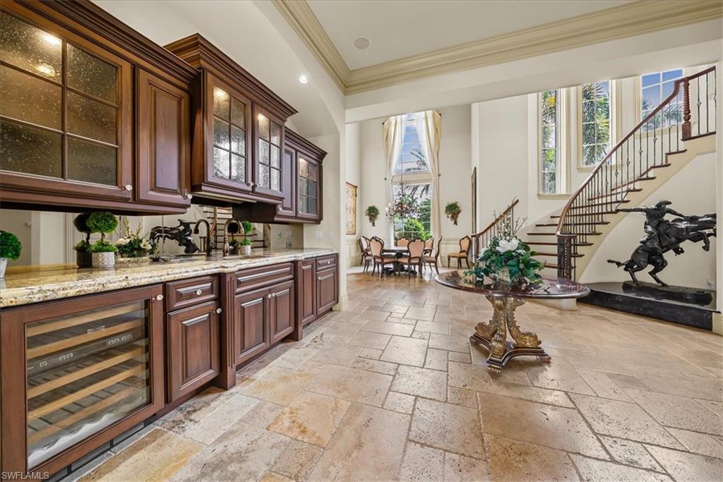 3111 Leeward LN