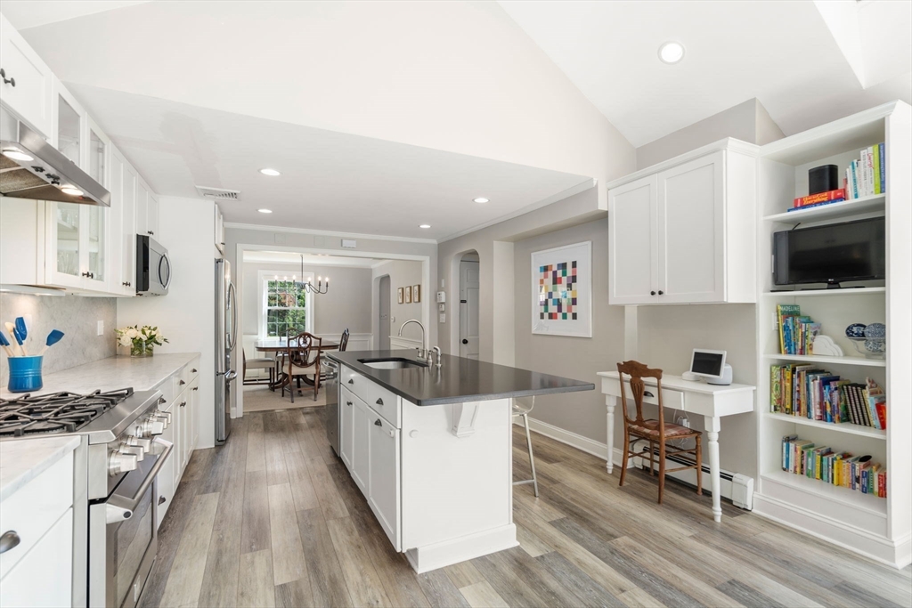 4 Earle Road
