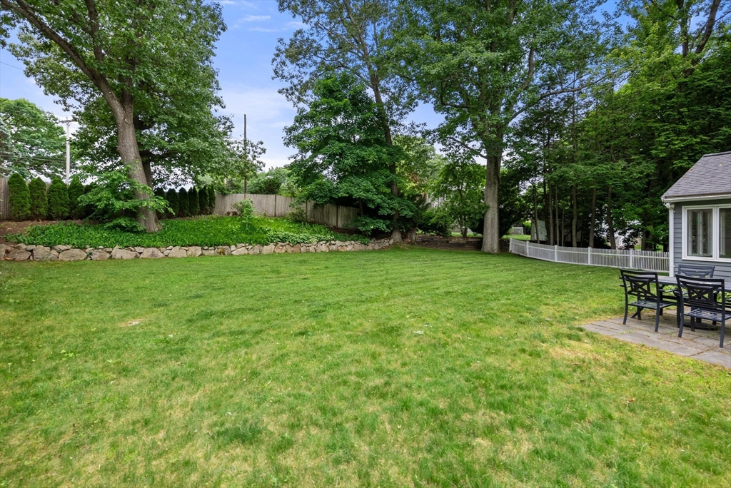 4 Earle Road