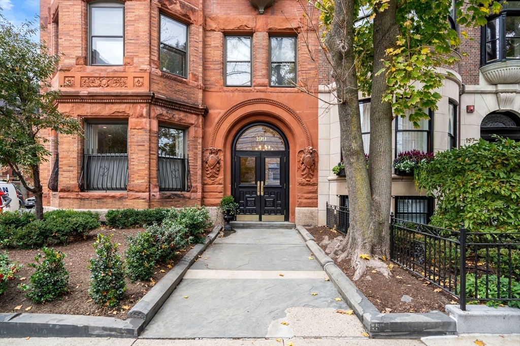 199 Marlborough Street # 102