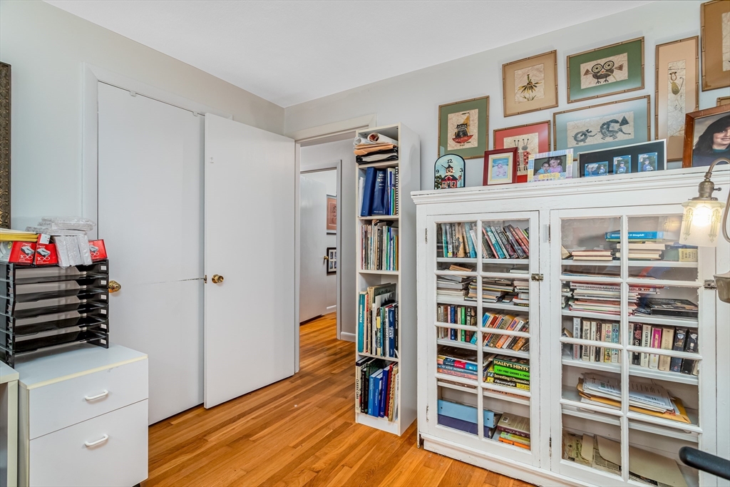 157 Wilshire Dr