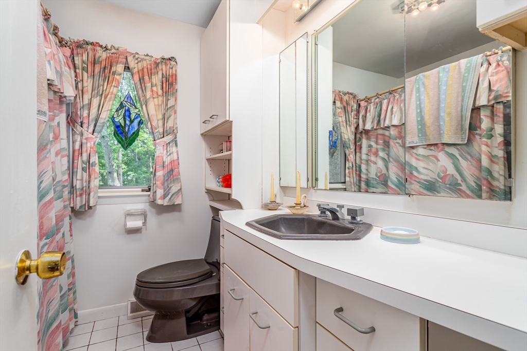 157 Wilshire Dr
