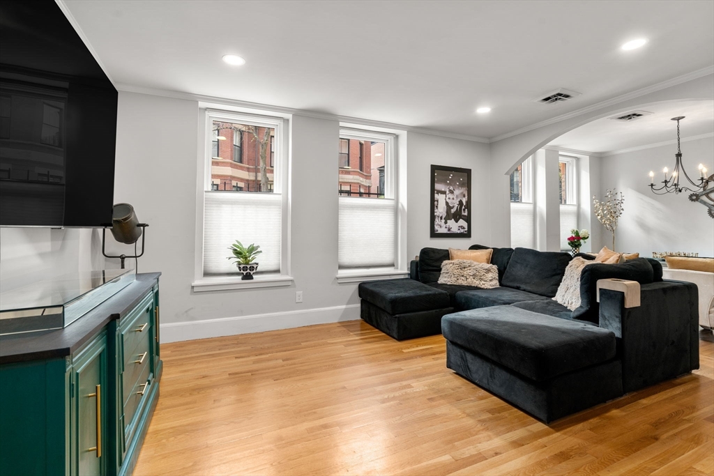 199 Marlborough # 102