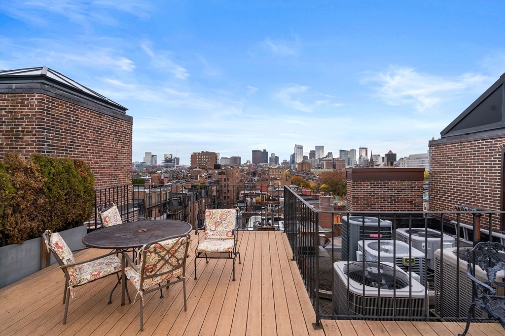 199 Marlborough # 102