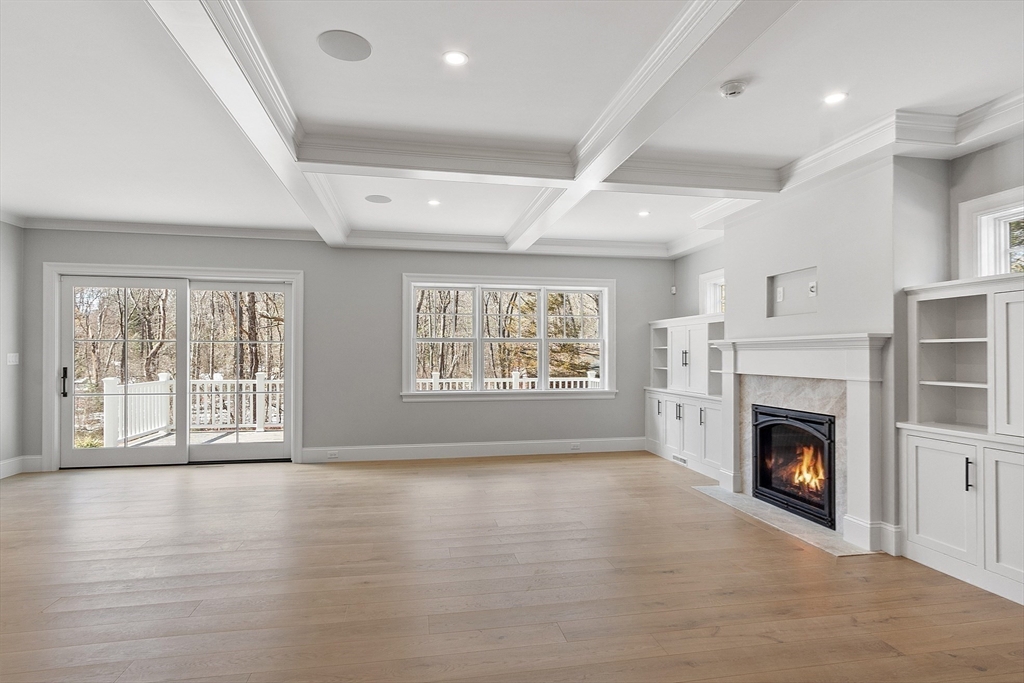 6 Meadowbrook Road