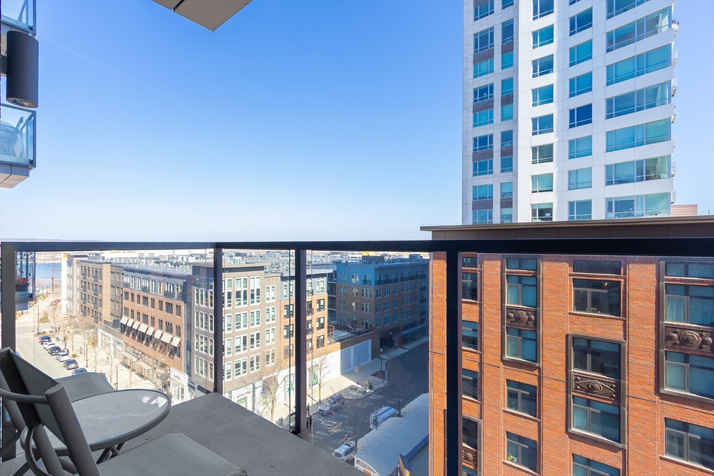 375 Canal St # 709