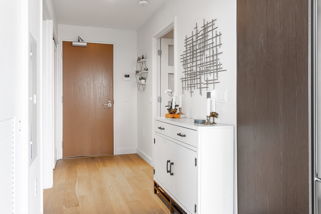 375 Canal St # 709