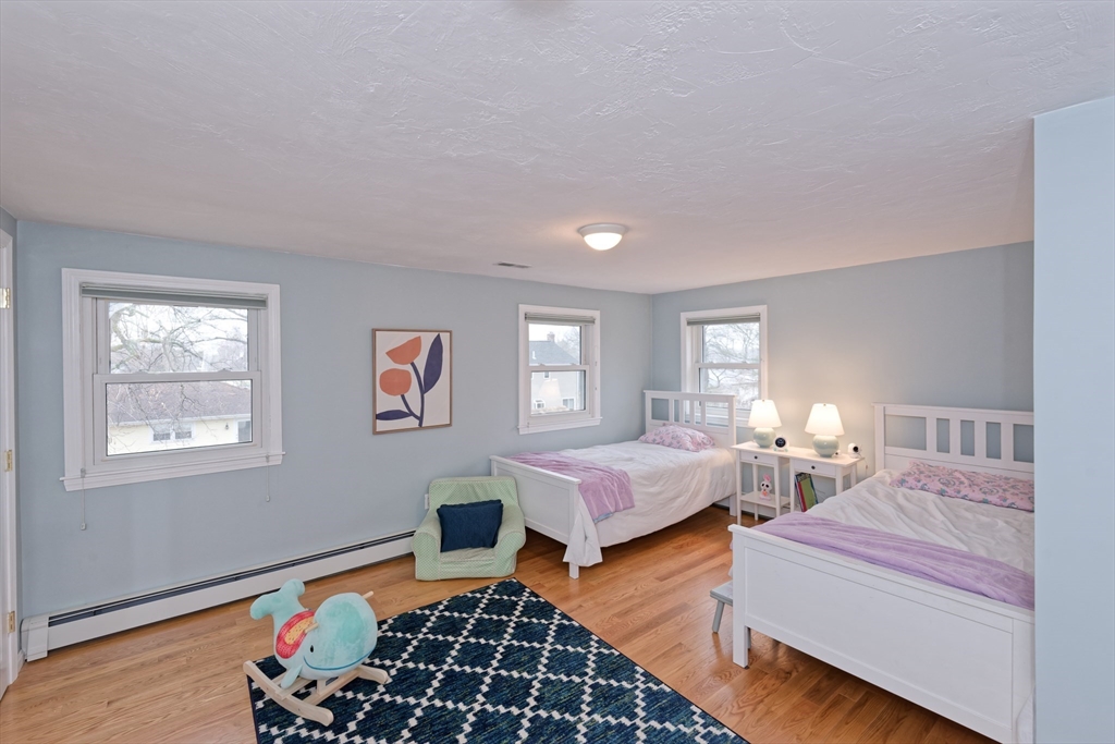 6 Wedgewood Rd