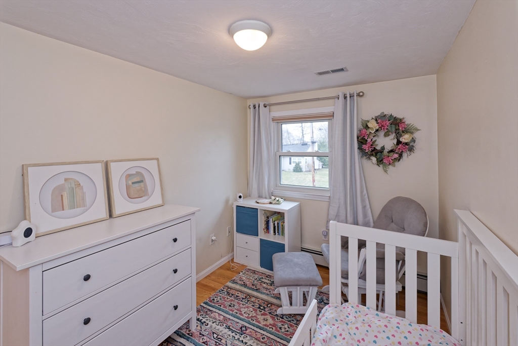 6 Wedgewood Rd
