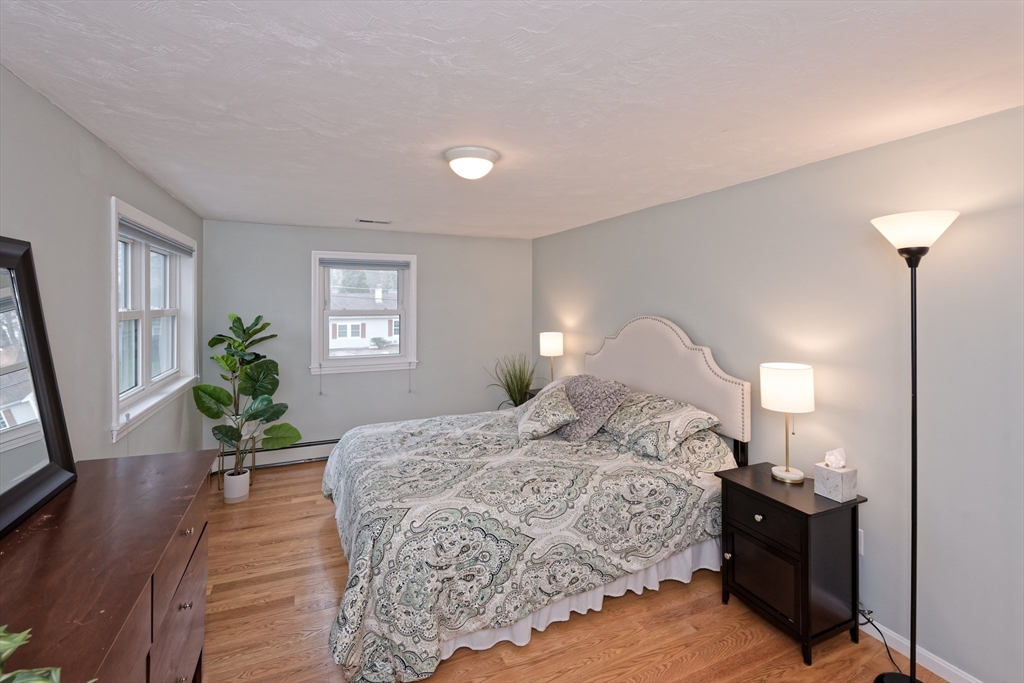 6 Wedgewood Rd