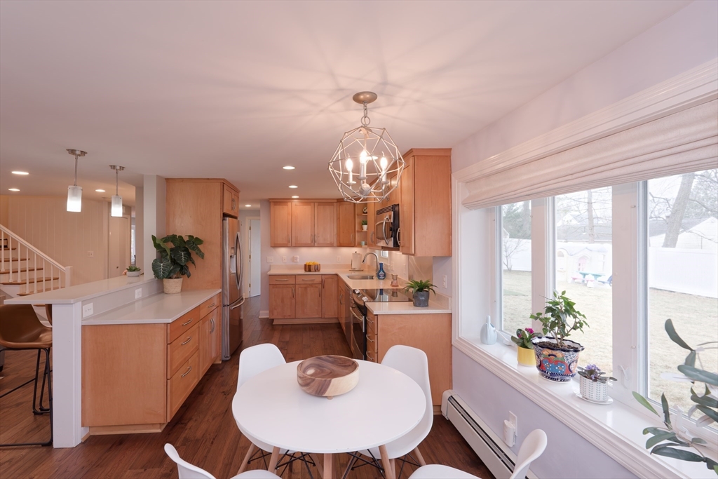 6 Wedgewood Rd