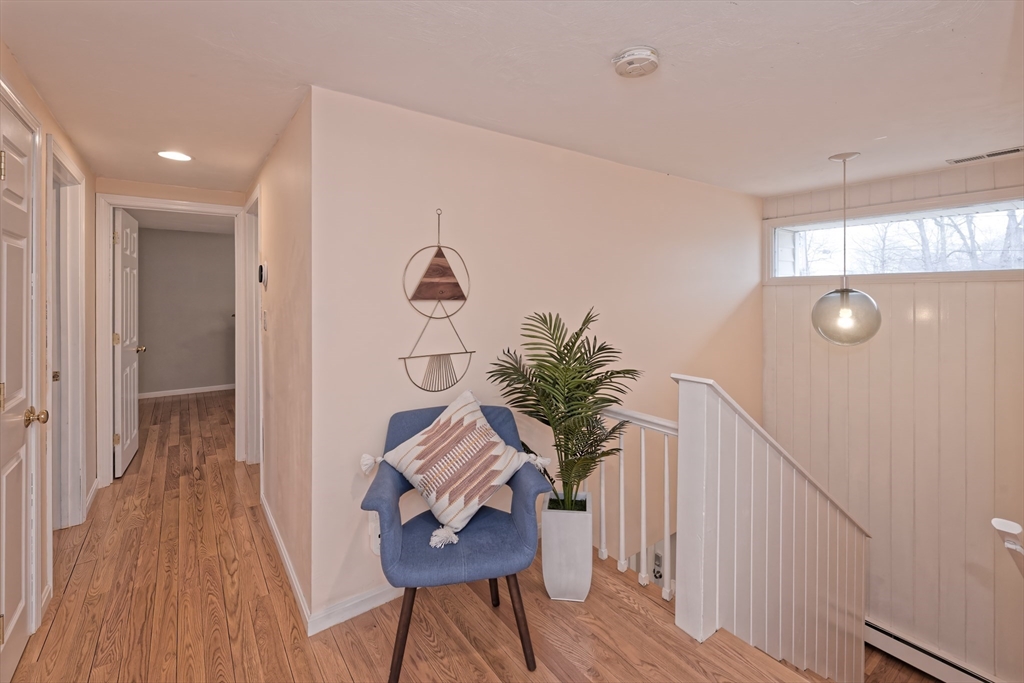 6 Wedgewood Rd