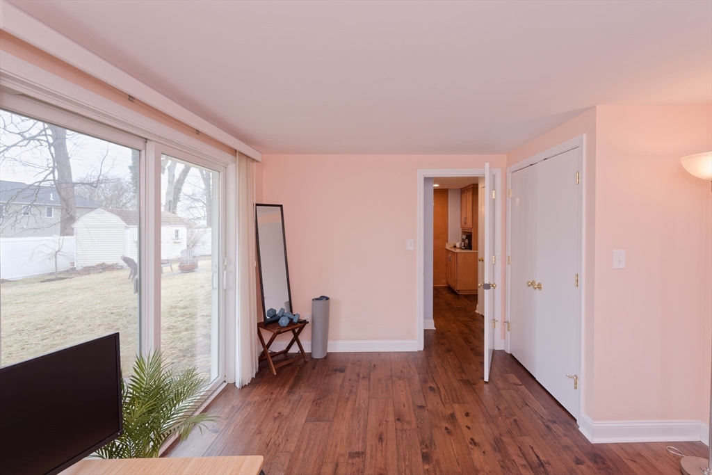 6 Wedgewood Rd