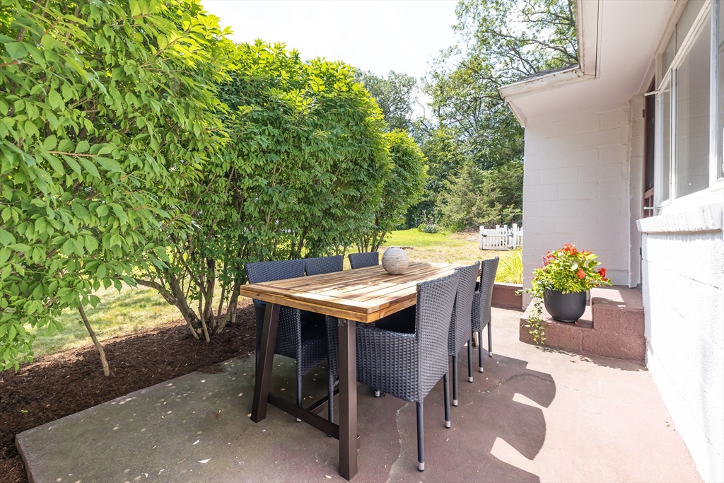 26 Kimlo Rd