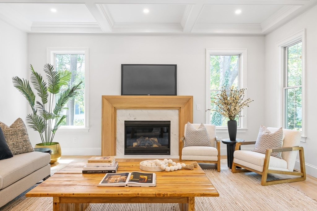 32 Pemberton